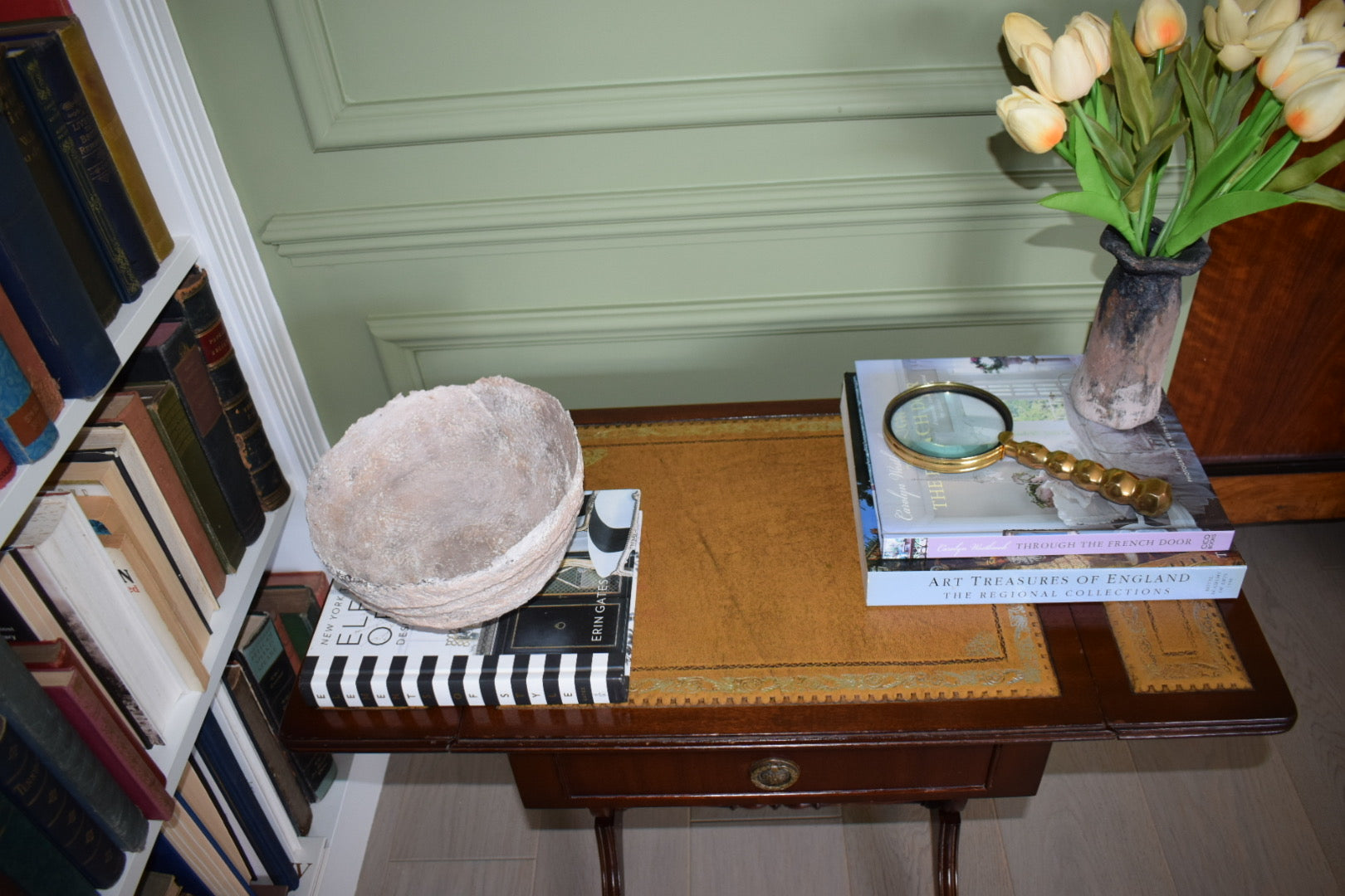 Beautiful Flamed Mahogany Bedside Or End Wine Tables With tan Leather Top