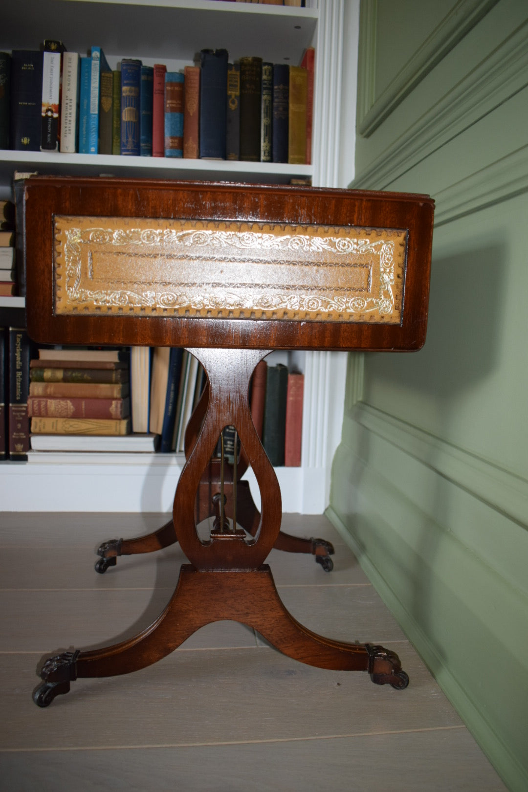 Beautiful Flamed Mahogany Bedside Or End Wine Tables With tan Leather Top