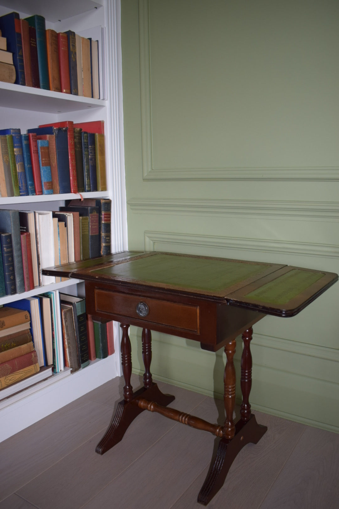 Stunning Flamed Mahogany Bedside Or End Wine Tables With green Leather Top