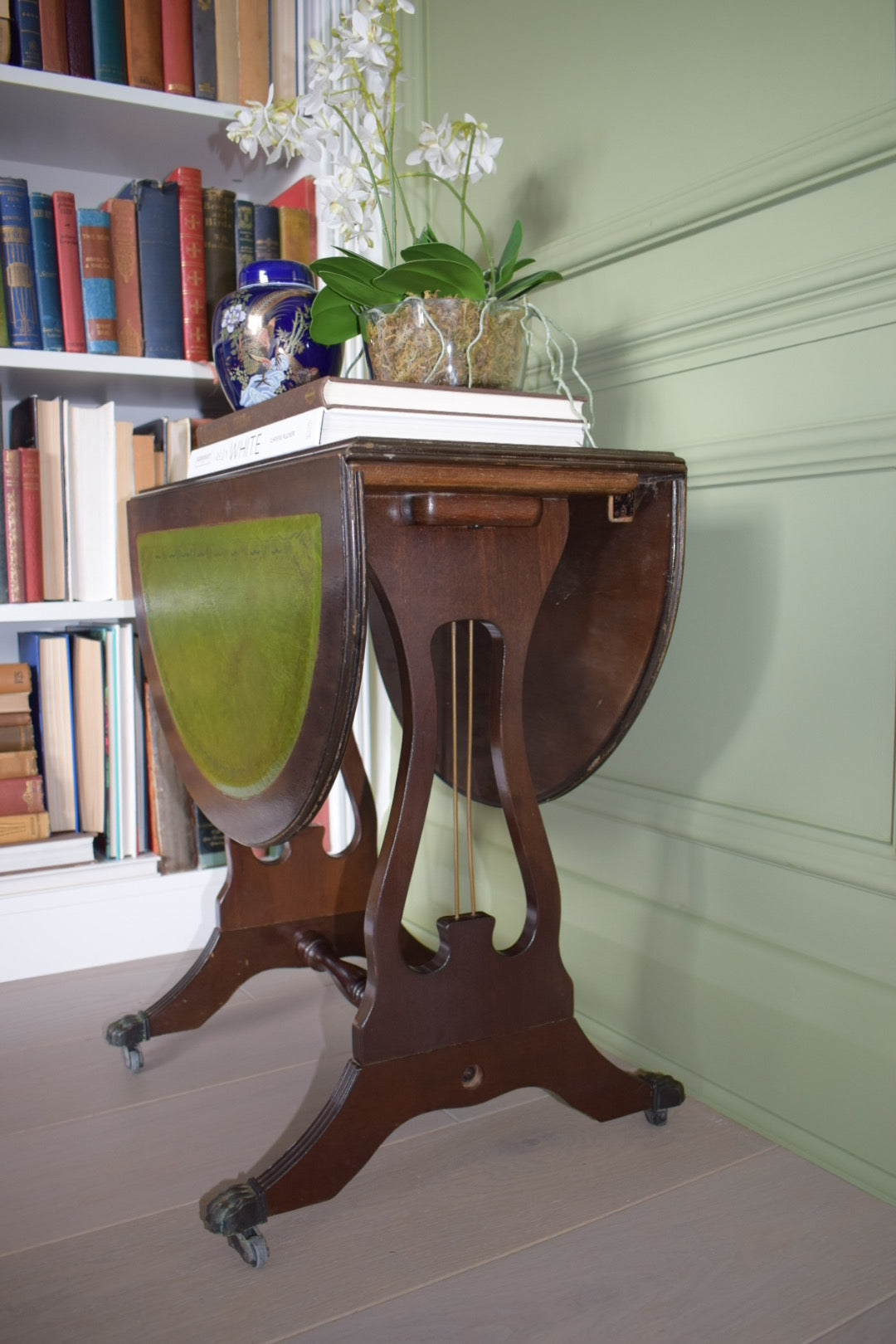 Gorgeous Swivel Drop Leaf Mahogany Bedside Or End Wine Tables With Green Leather Top