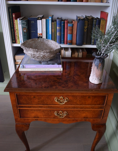 Gorgeous vintage Burr wood bedside or side Table