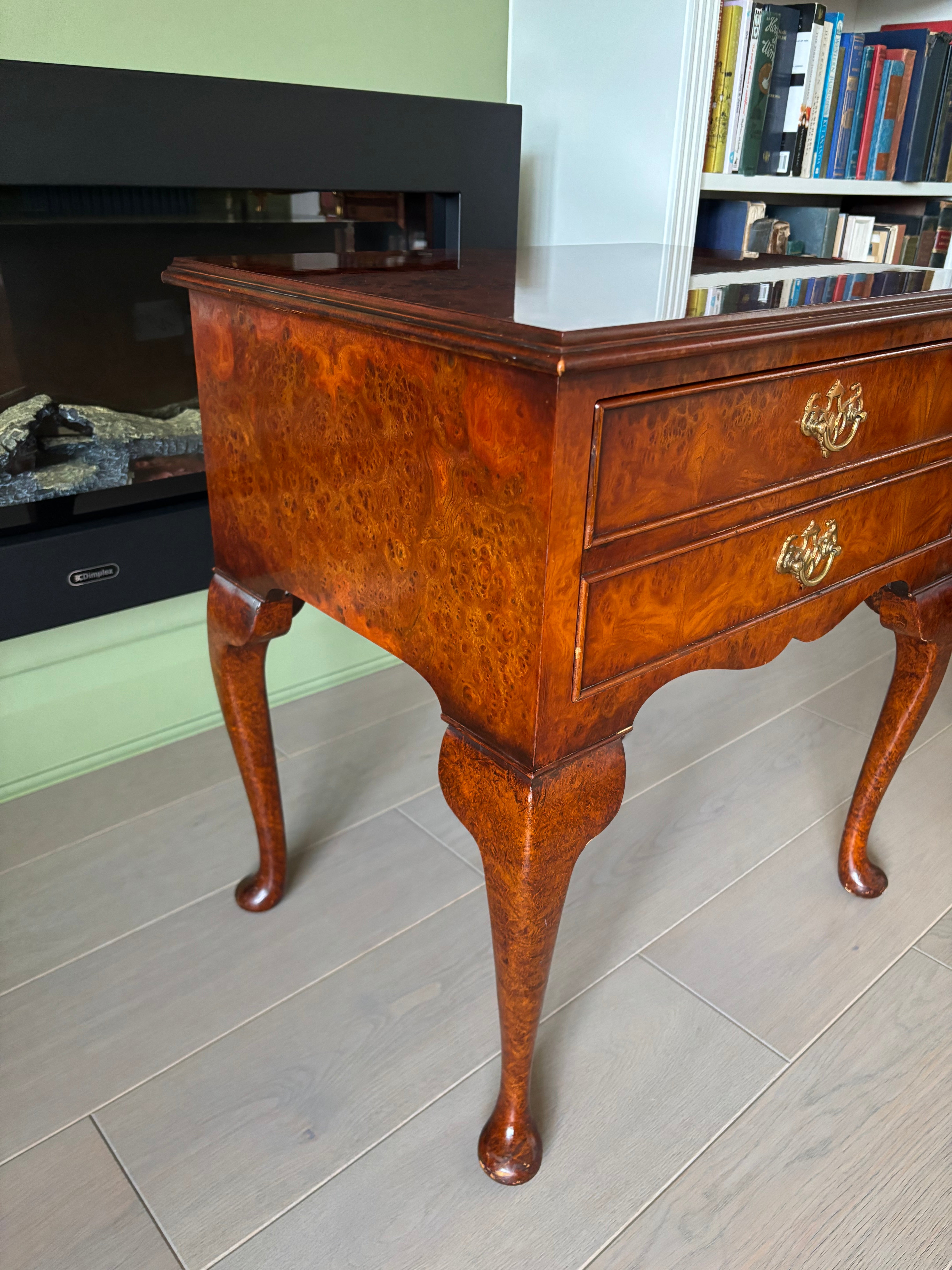 Gorgeous vintage Burr wood bedside or side Table