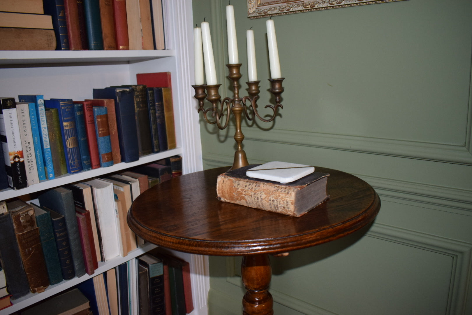 Antique Georgian Oak Pedestal wine top tripod table