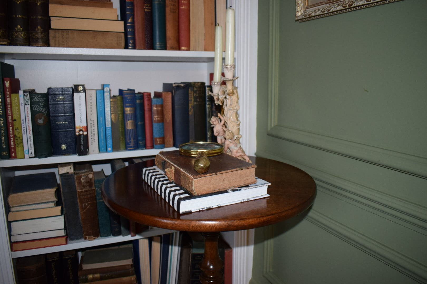 Antique Georgian Oak Pedestal wine top tripod table