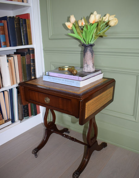 Beautiful Flamed Mahogany Bedside Or End Wine Tables With tan Leather Top