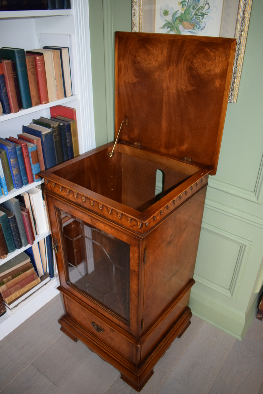 Rare Antique Sheraton Revival Burr Elm & Satinwood Cabinet/ Bar Cart