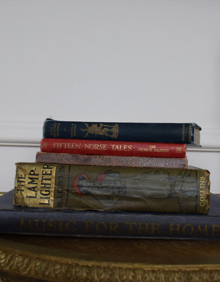 Set of 5 Vintage Book stack Set G