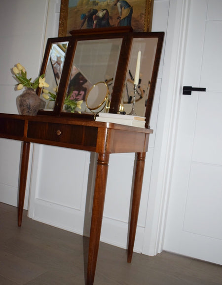 Elegant Antique French Mahogany Dressing Table With Built In Mirror